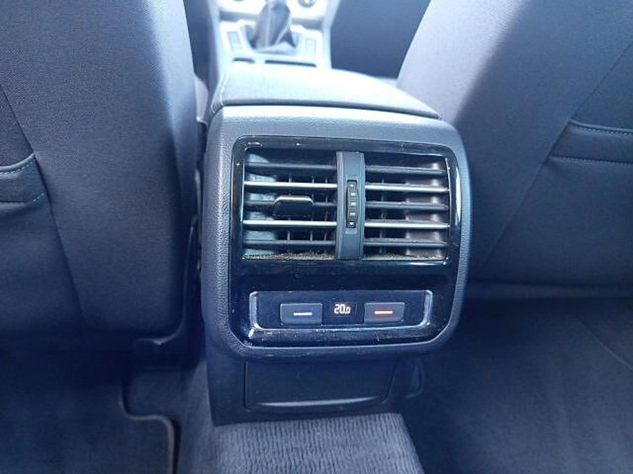 Volkswagen Volkswagen Passat usata, con sistema di navigazione