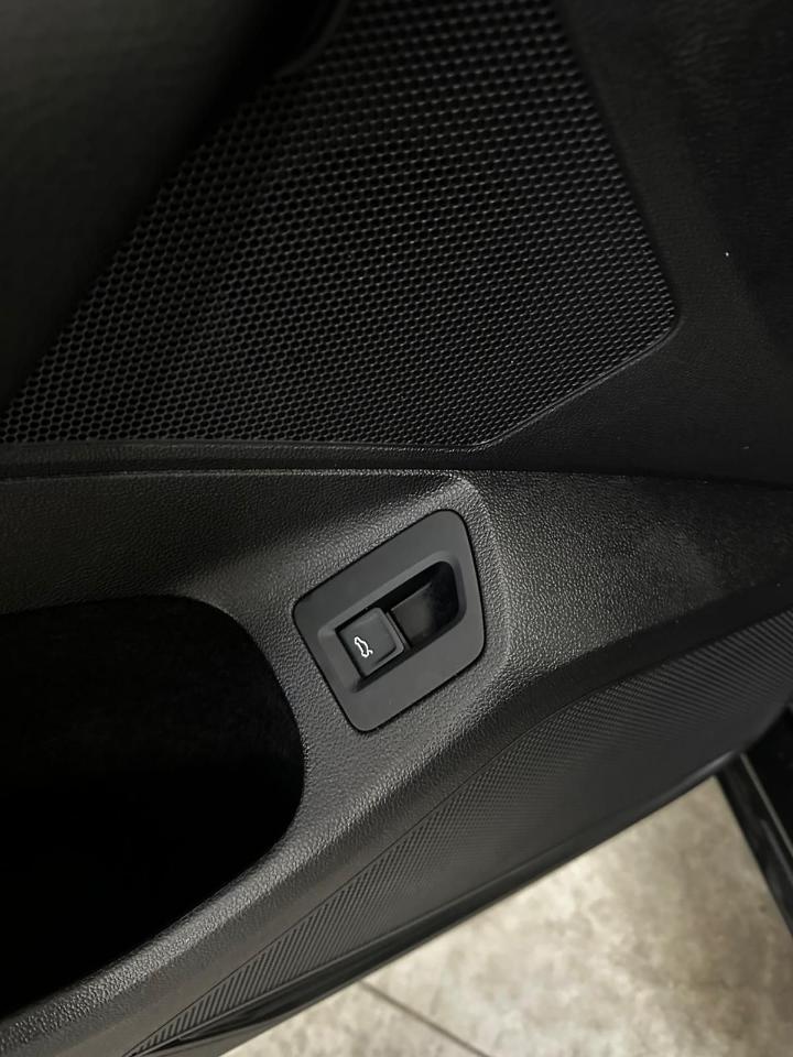 Volkswagen Volkswagen Passat usata, con alzacristalli elettrici