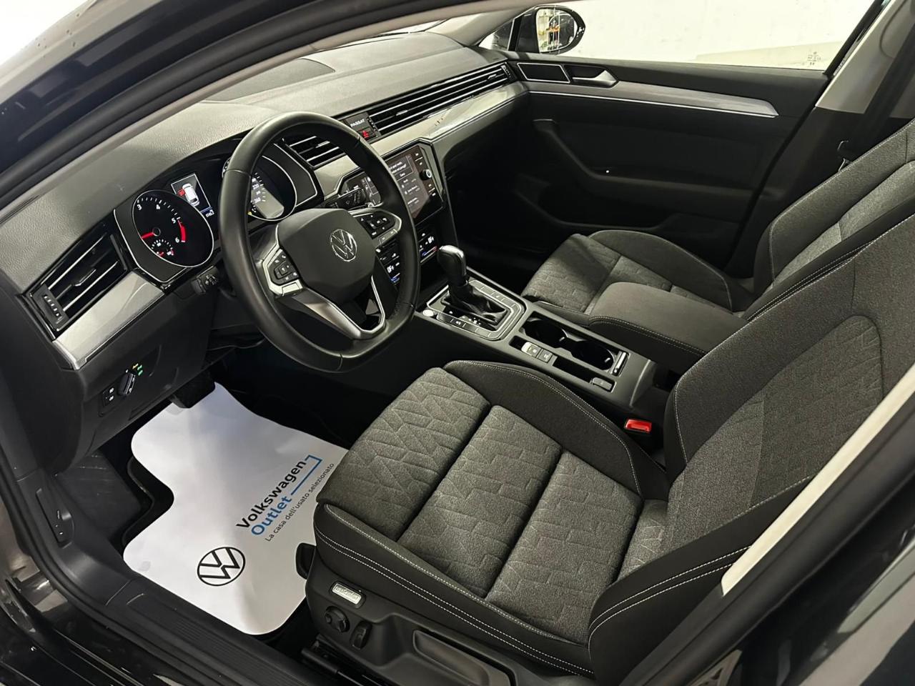 Volkswagen Volkswagen Passat usata, con autoradio