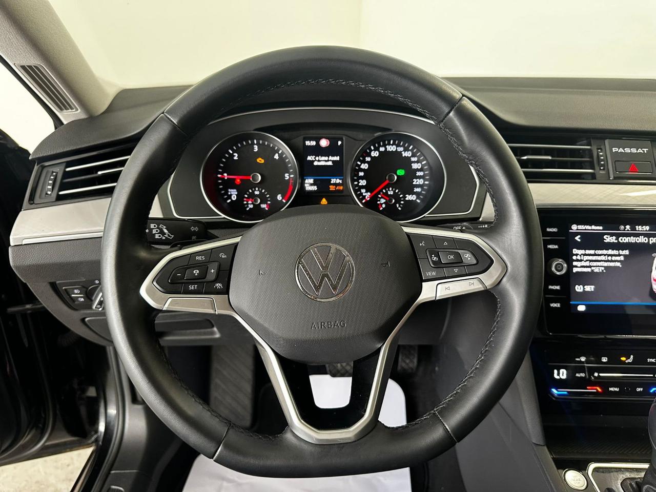 Volkswagen Volkswagen Passat usata, con navigatore