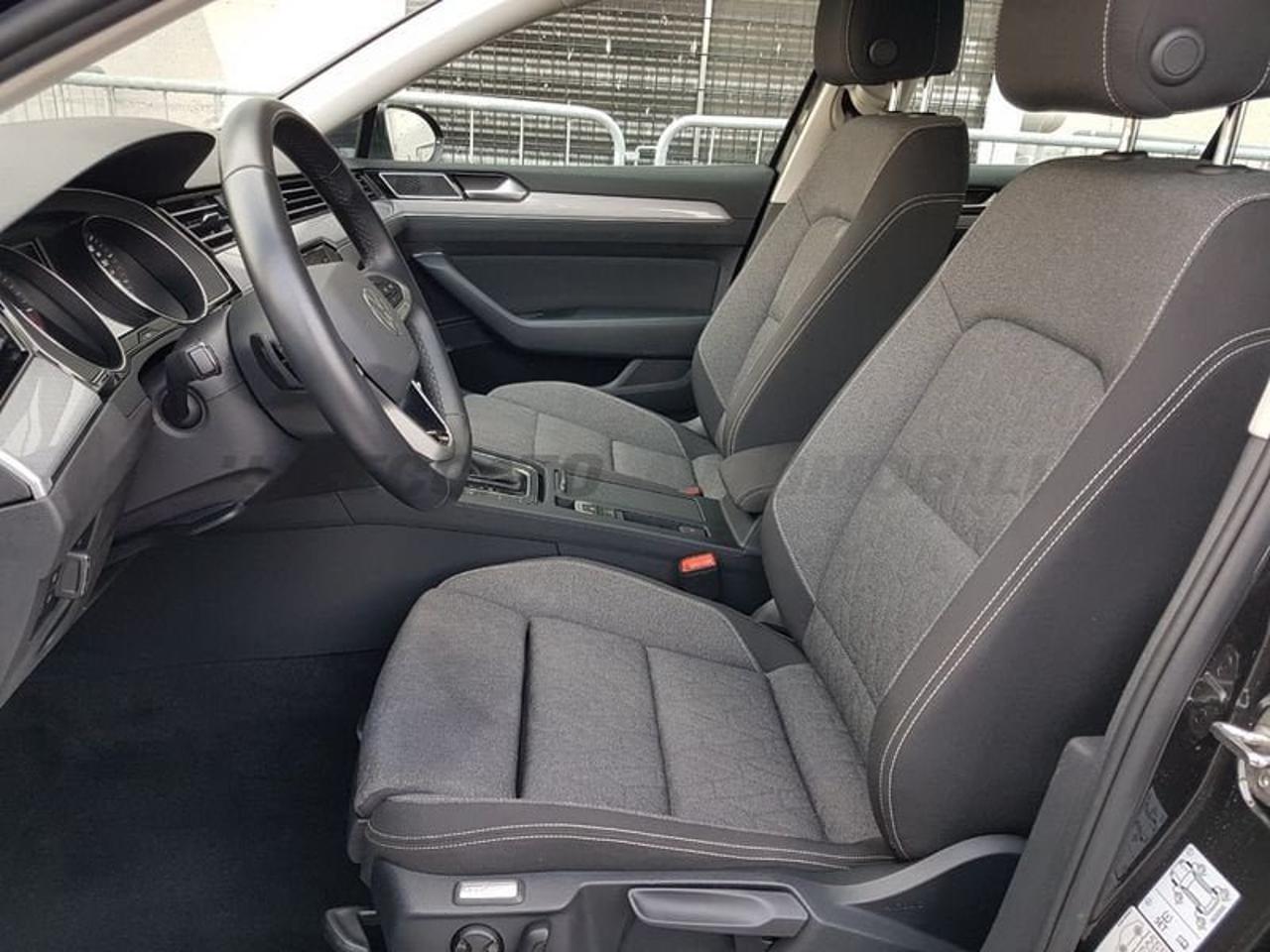 Volkswagen Volkswagen Passat usata, con alzacristalli elettrici