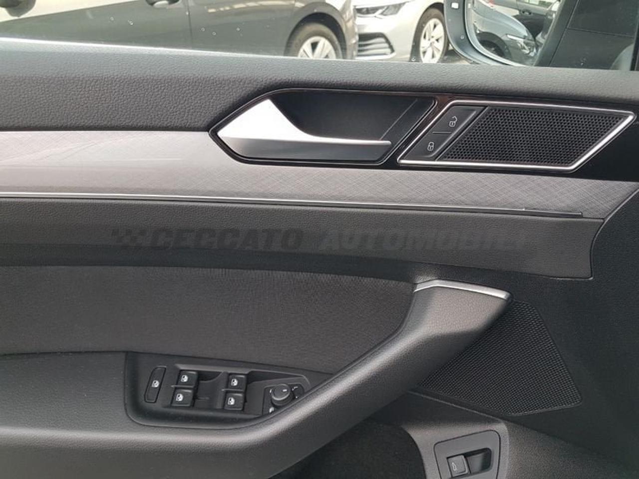 Volkswagen Volkswagen Passat usata, con park distance control