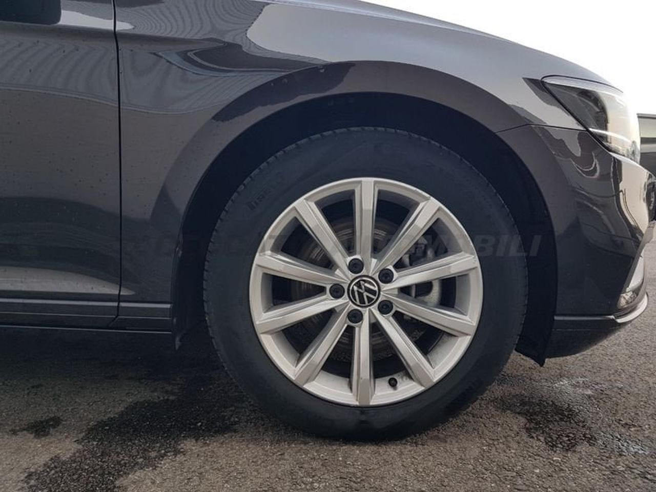 Volkswagen Volkswagen Passat usata 23