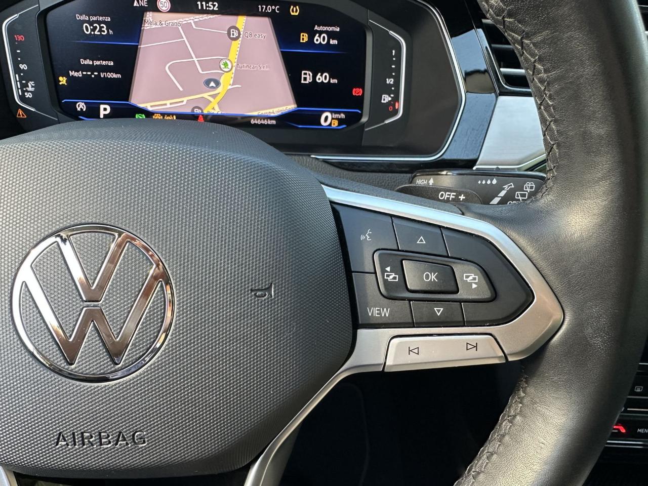 Volkswagen Volkswagen Passat usata, con park distance control