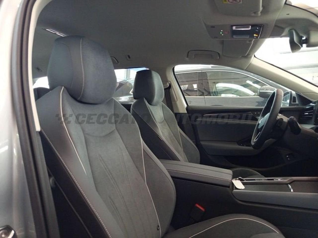 Volkswagen Volkswagen Passat usata 23