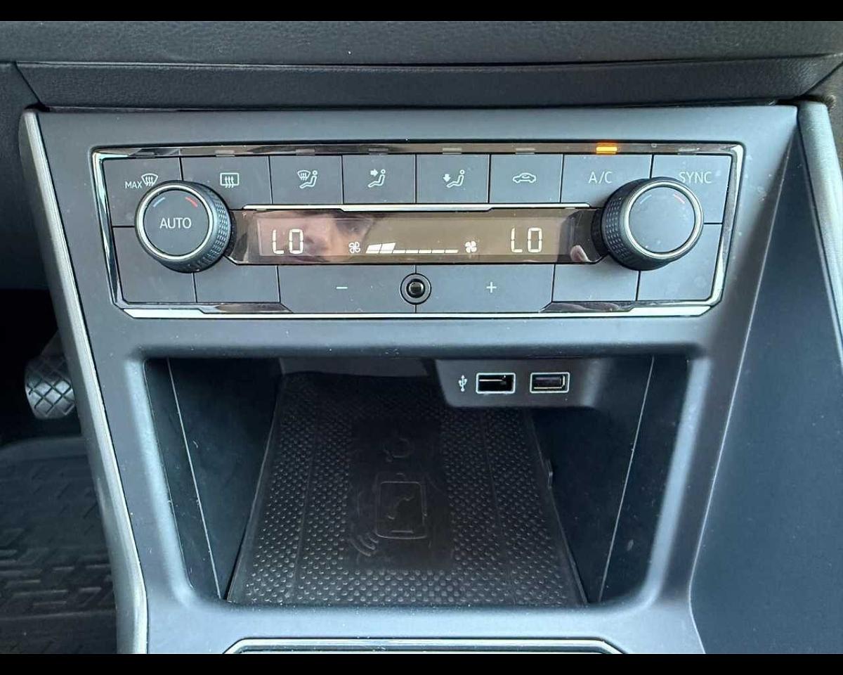 Volkswagen Volkswagen Polo usata, con bracciolo porta oggetti
