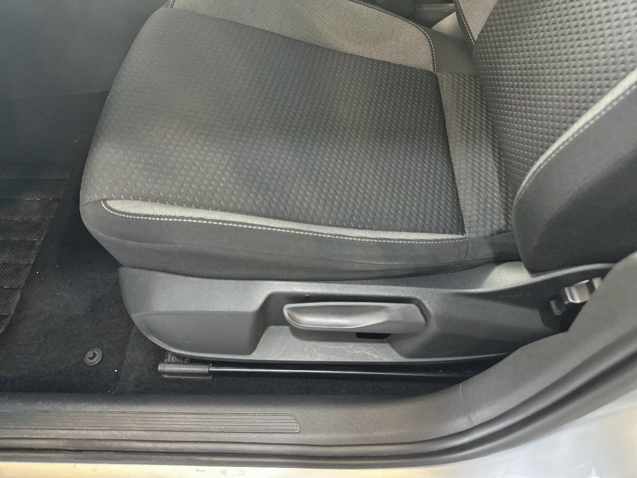 Volkswagen Volkswagen Polo usata, con bracciolo anteriore