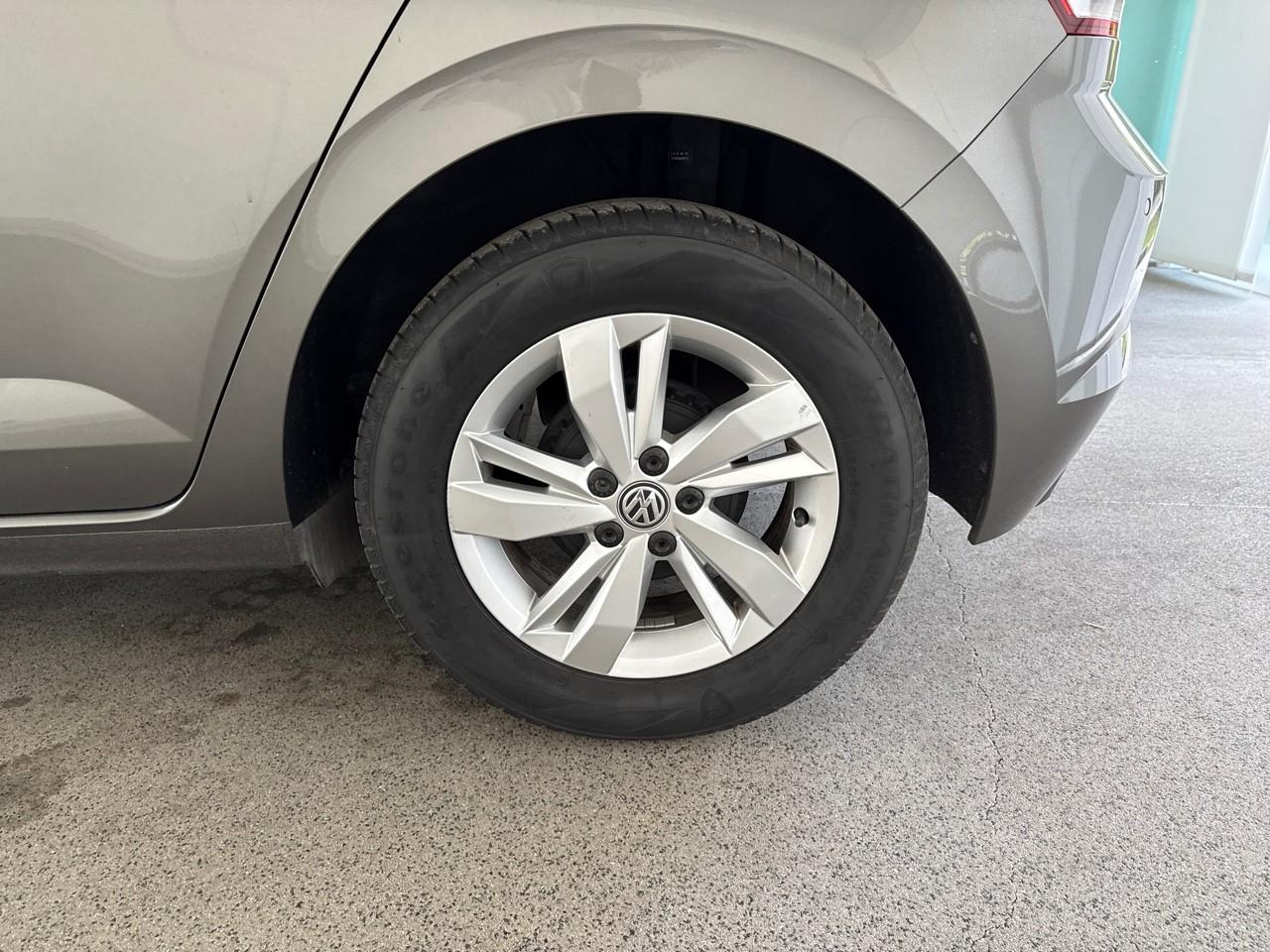 Volkswagen Volkswagen Polo usata, con 6 altoparlanti