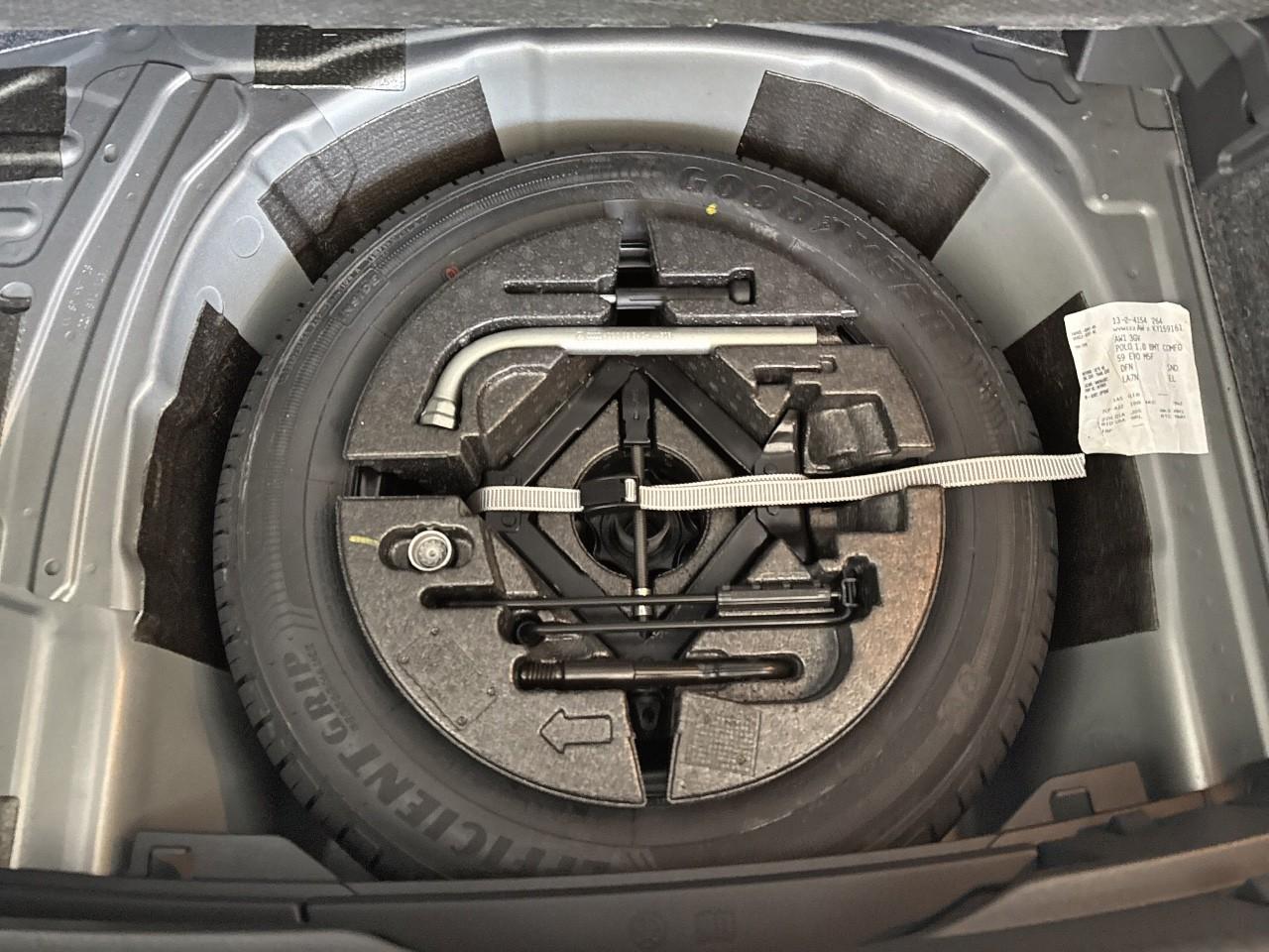 Volkswagen Volkswagen Polo usata, con 8,0 display multifunzionale touch screen, plancia 1 e 20,3