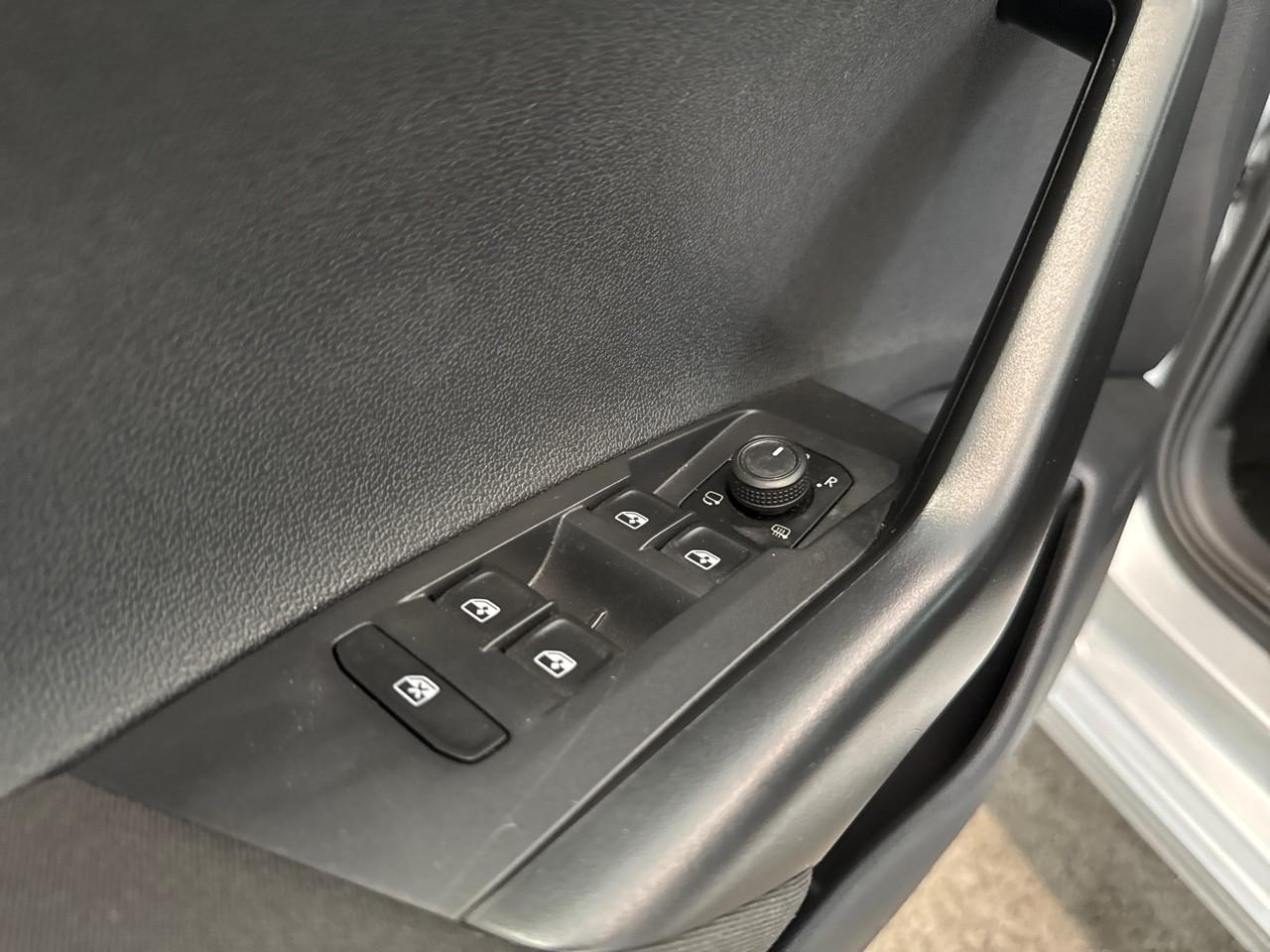 Volkswagen Volkswagen Polo usata, con 8,00 display multifunzionale Pannello strumenti 1 e 20,3, 8,00 display multifunzionale touch screen, Plancia centrale 1, 20,3, fisso e no