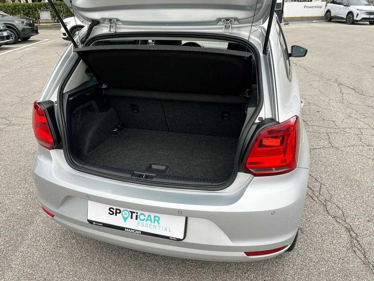 Volkswagen Volkswagen Polo usata, con cassetto portaoggetti illuminato e refrigerato