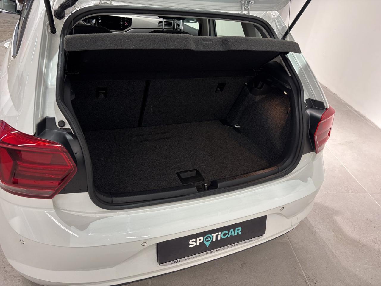 Volkswagen Volkswagen Polo usata, con Caricabatterie di bordo da 7,4 kW