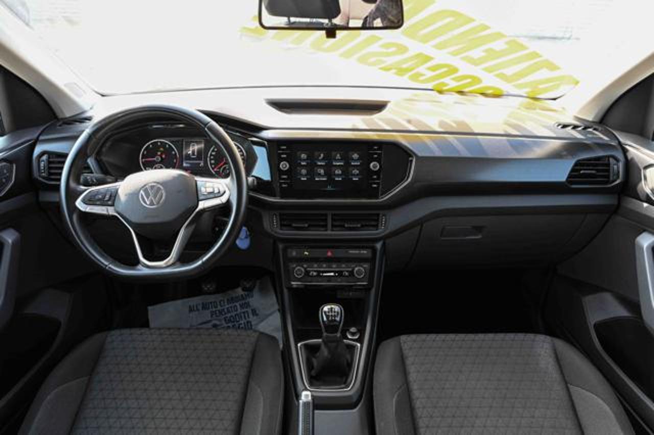 Volkswagen Volkswagen T-Cross usata 2