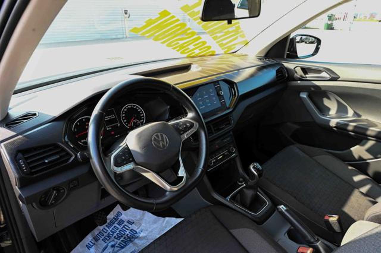 Volkswagen Volkswagen T-Cross usata 3