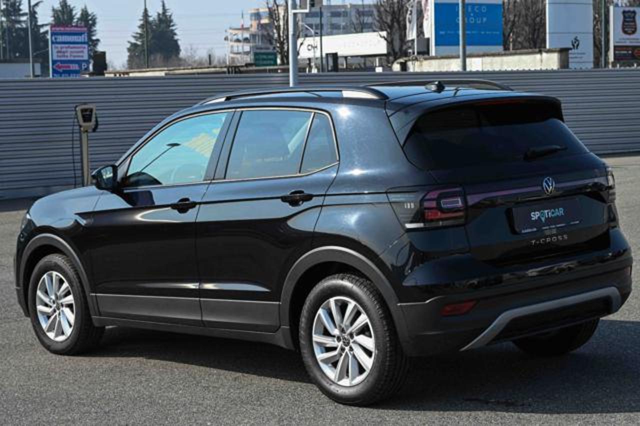 Volkswagen Volkswagen T-Cross usata 19
