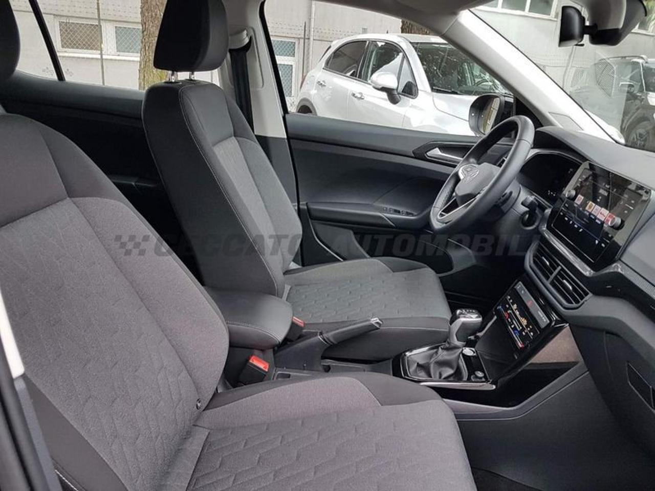 Volkswagen Volkswagen T-Cross usata 16