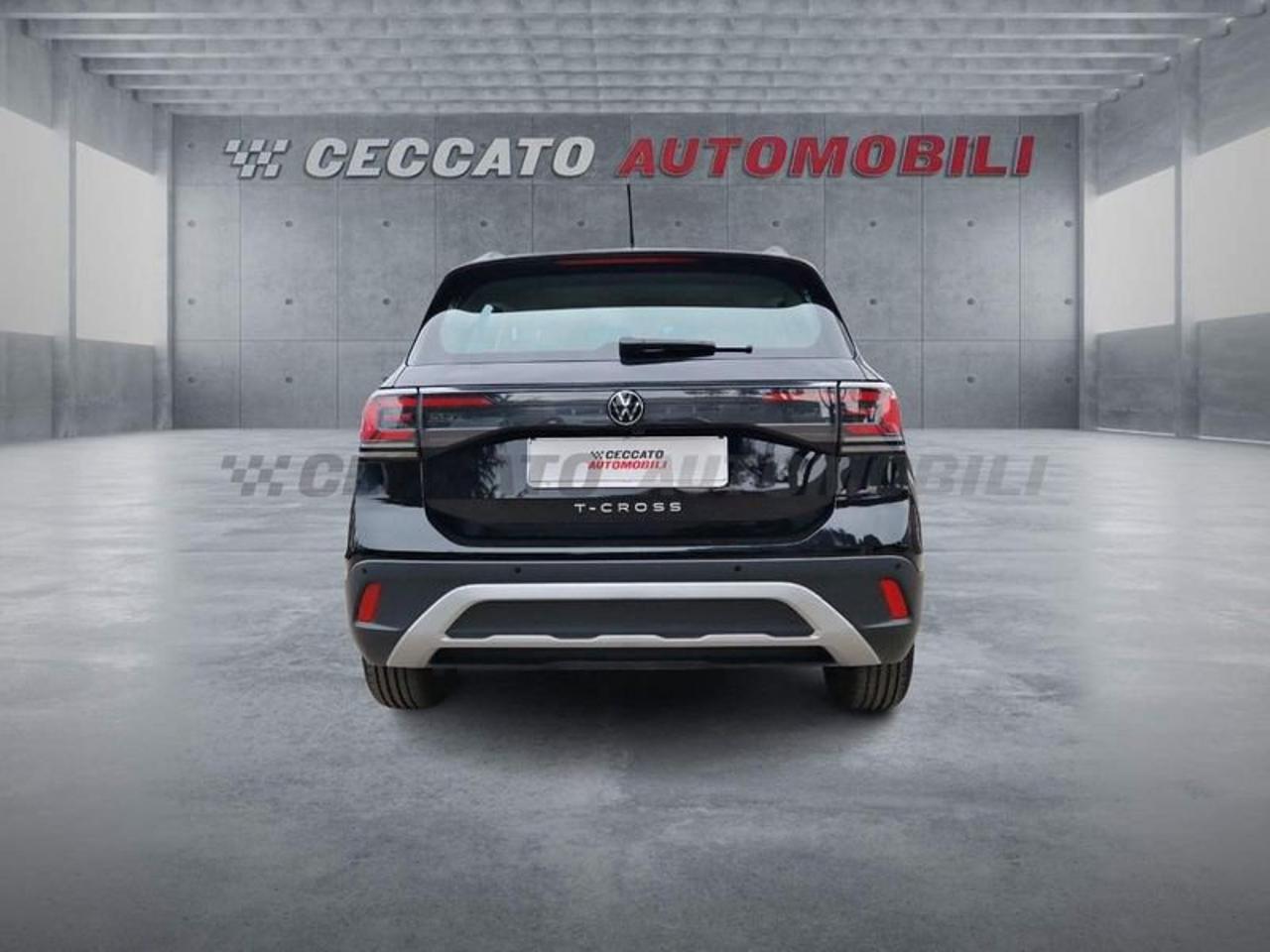 Volkswagen Volkswagen T-Cross usata 18