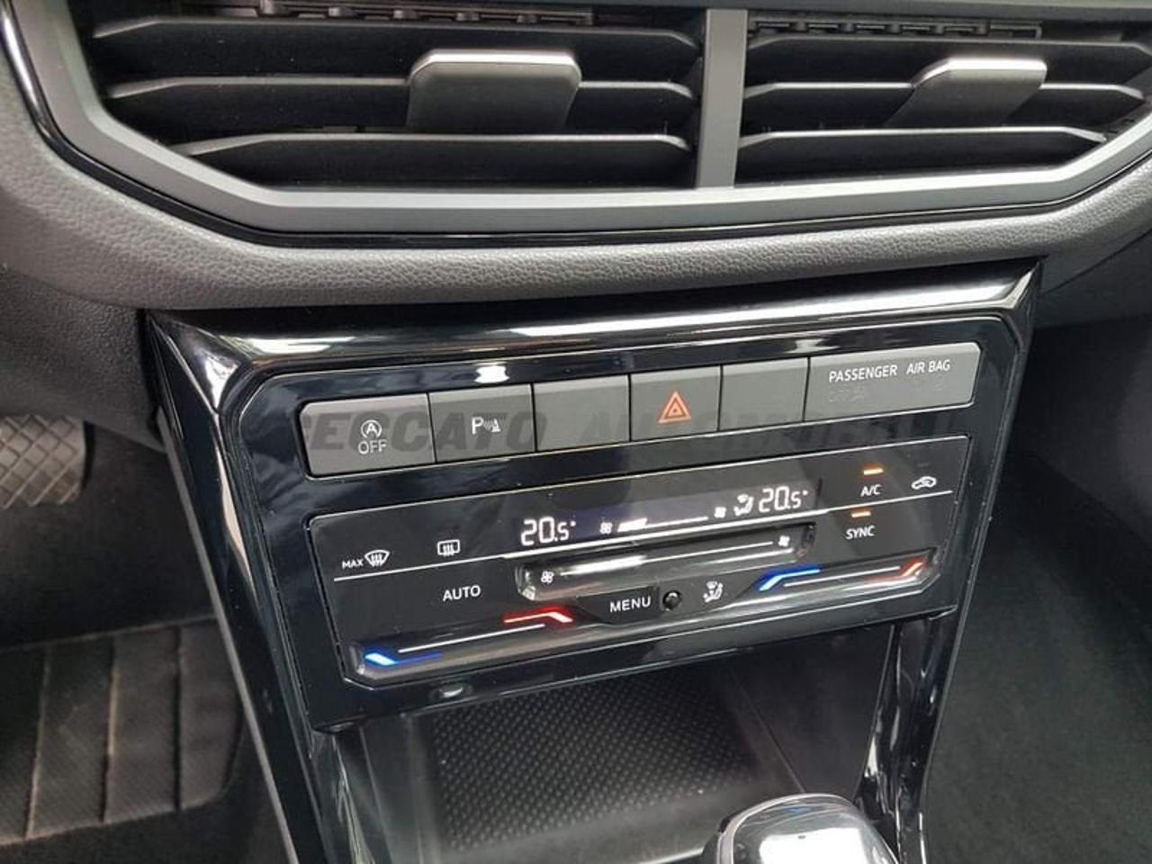 Volkswagen Volkswagen T-Cross usata 23