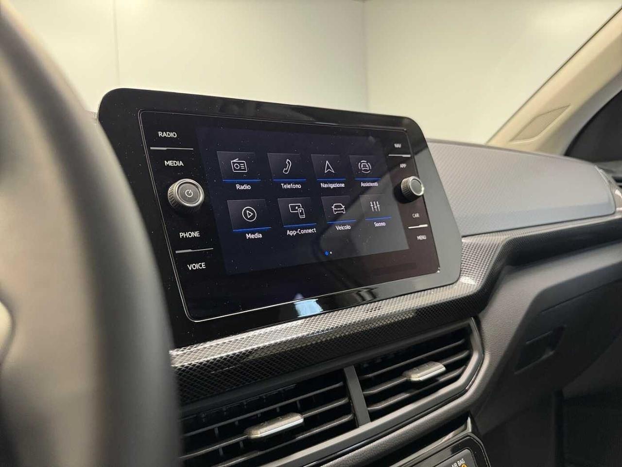 Volkswagen Volkswagen T-Cross usata, con Caricabatterie di bordo da 7,4 kW