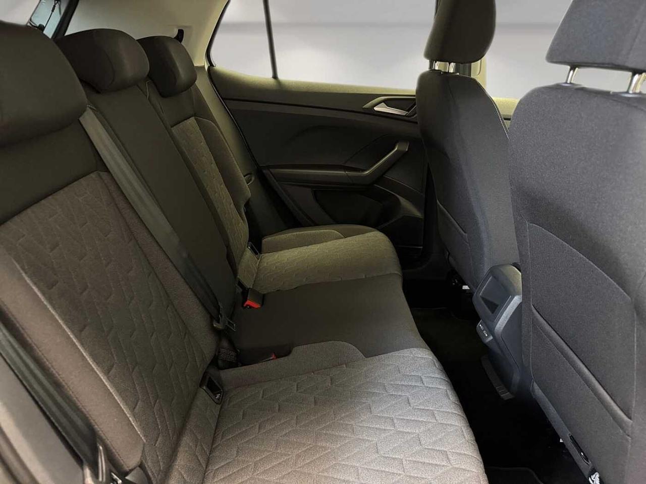 Volkswagen Volkswagen T-Cross usata 18