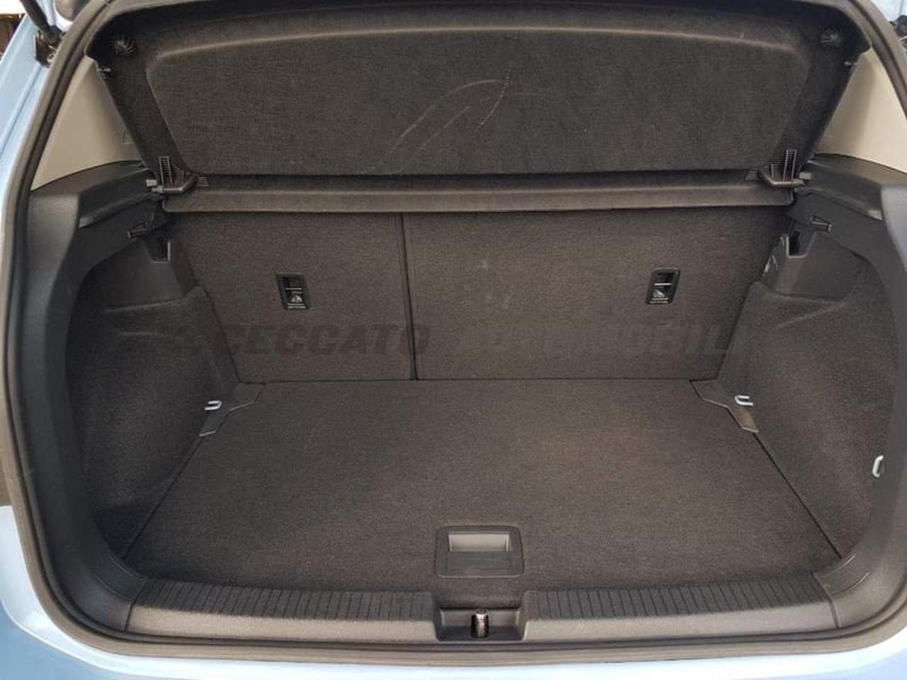 Volkswagen Volkswagen T-Cross usata, con navigatore