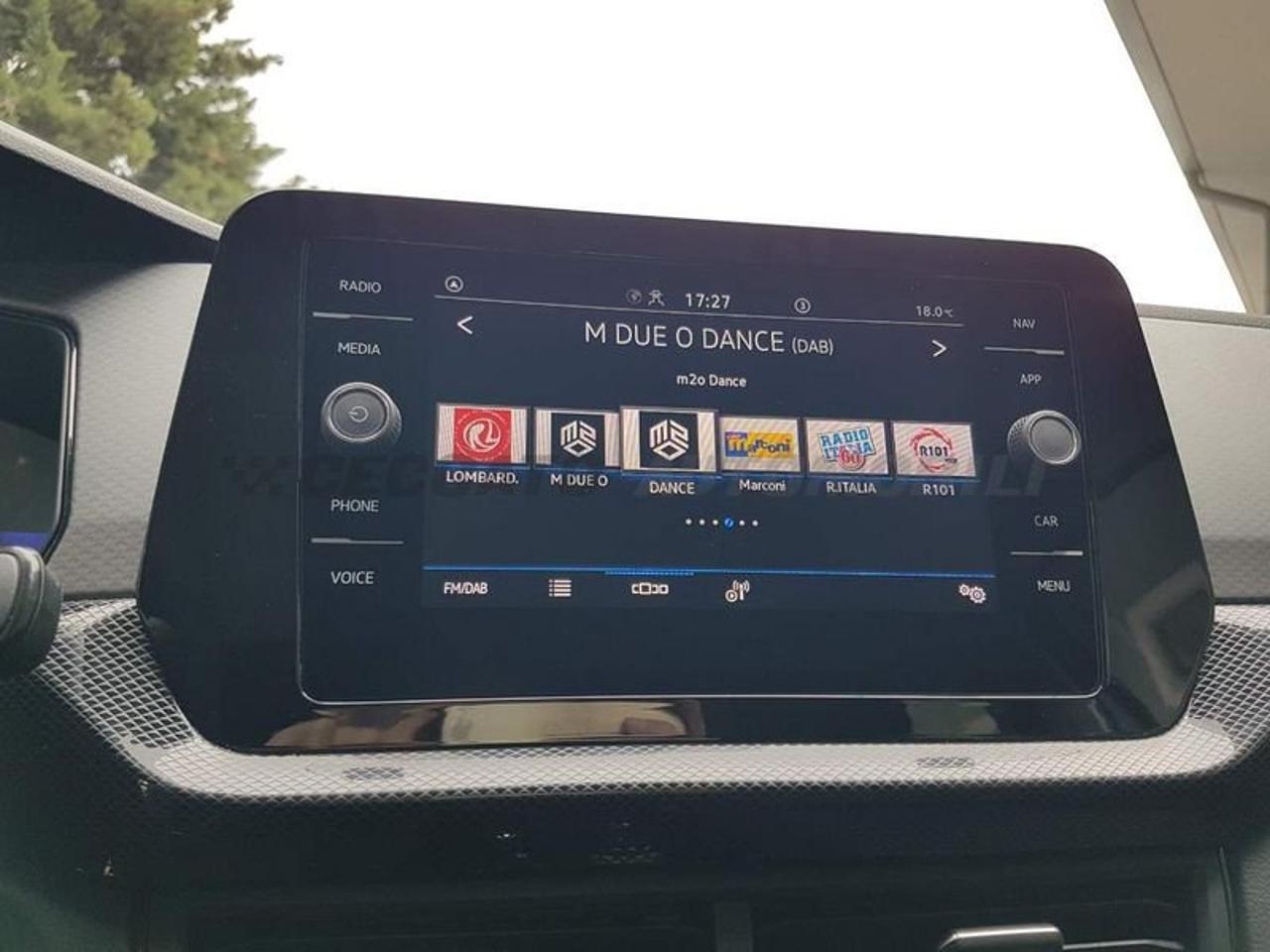 Volkswagen Volkswagen T-Cross usata 16