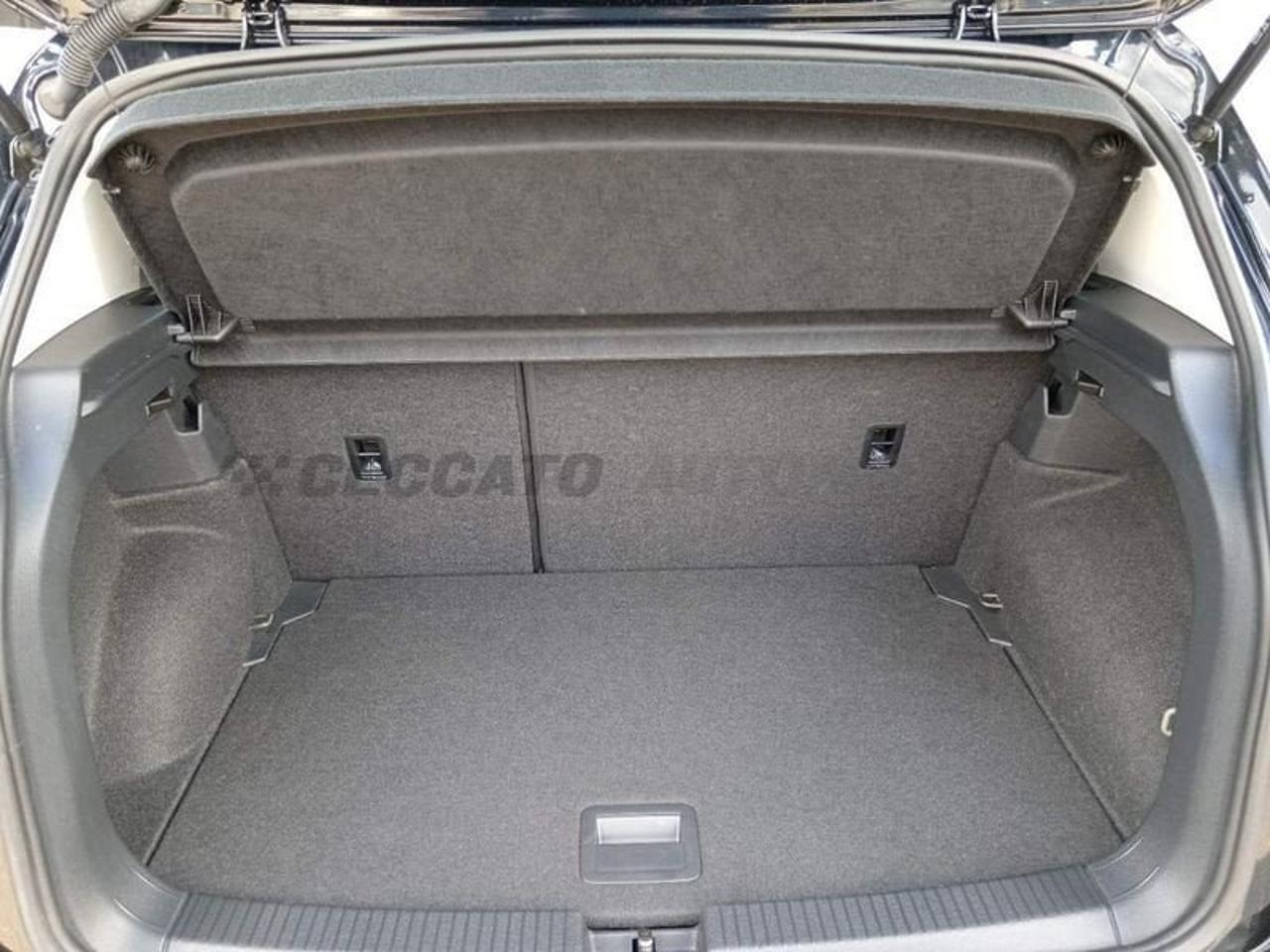 Volkswagen Volkswagen T-Cross usata, con navigatore