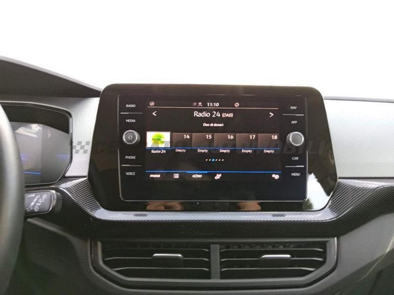 Volkswagen Volkswagen T-Cross usata 16