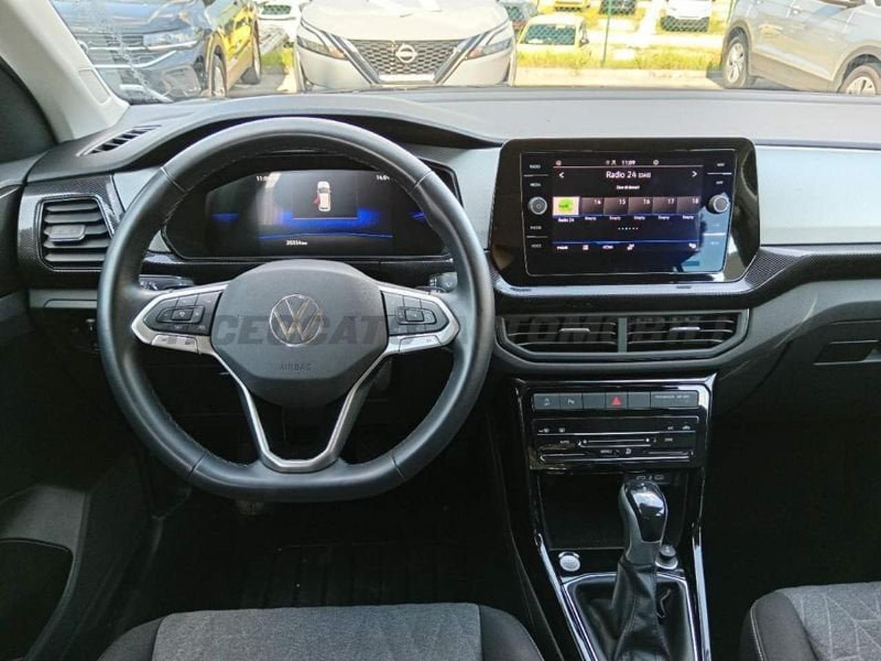 Volkswagen Volkswagen T-Cross usata 23