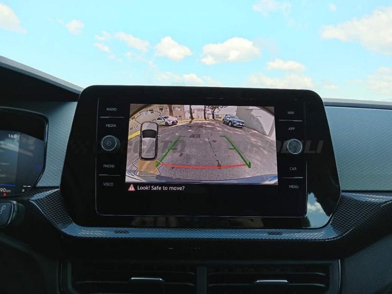 Volkswagen Volkswagen T-Cross usata 24