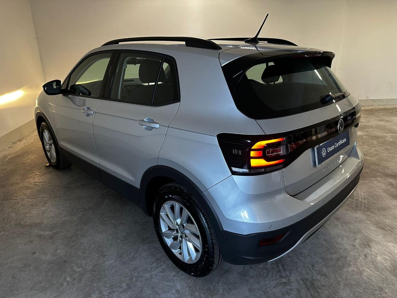 Volkswagen Volkswagen T-Cross usata 13