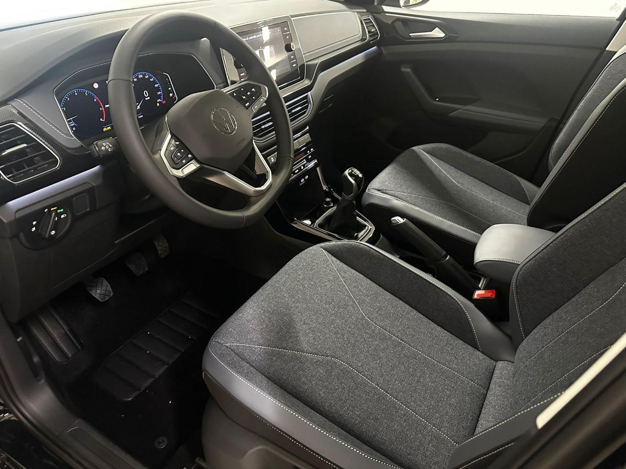 Volkswagen Volkswagen T-Cross usata, con esp