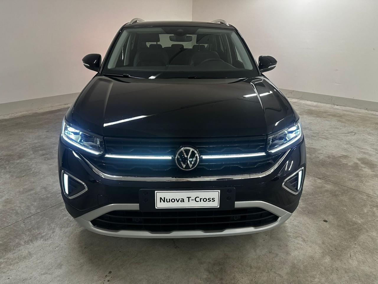 Volkswagen Volkswagen T-Cross usata 11