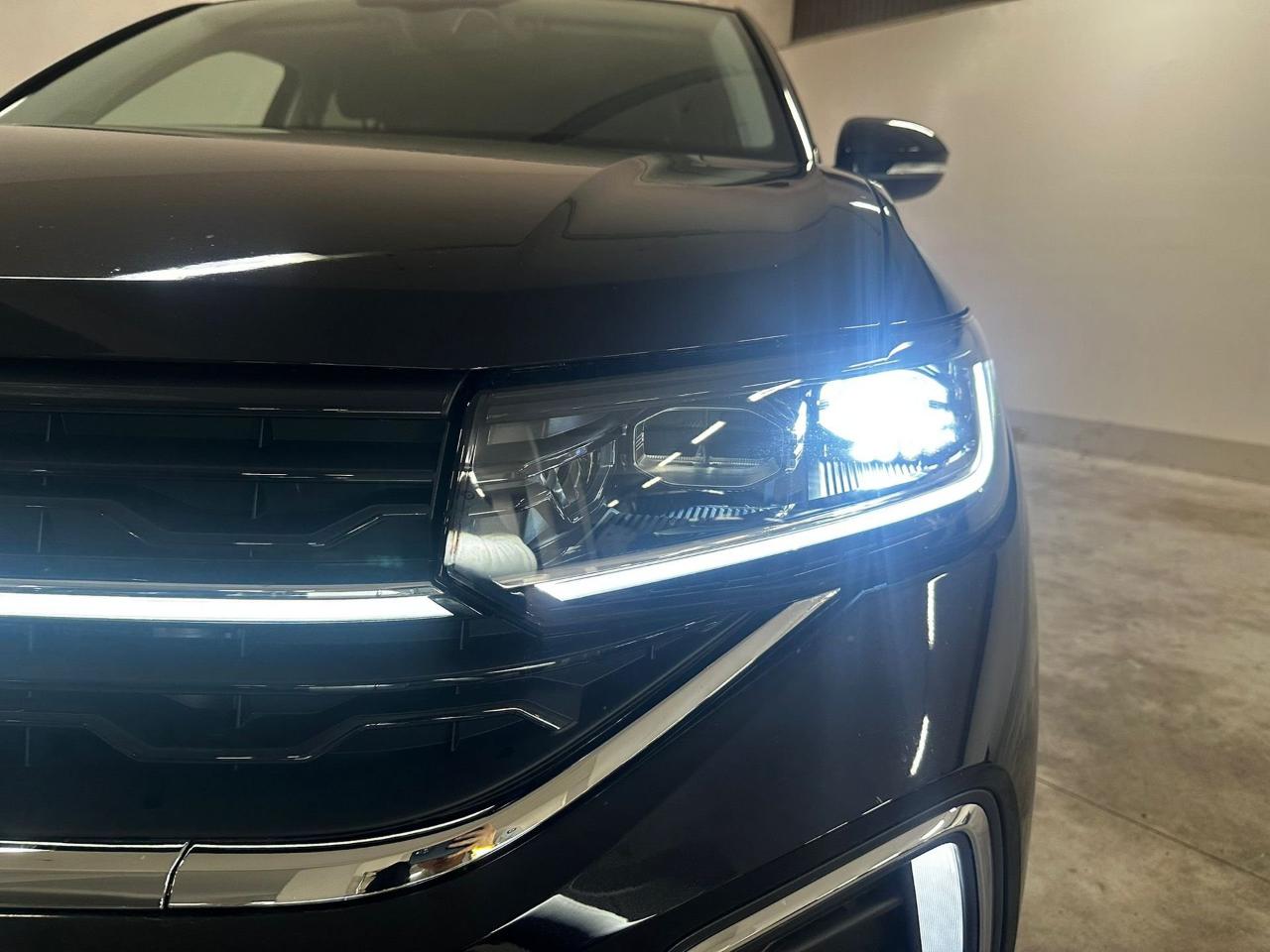 Volkswagen Volkswagen T-Cross usata 17