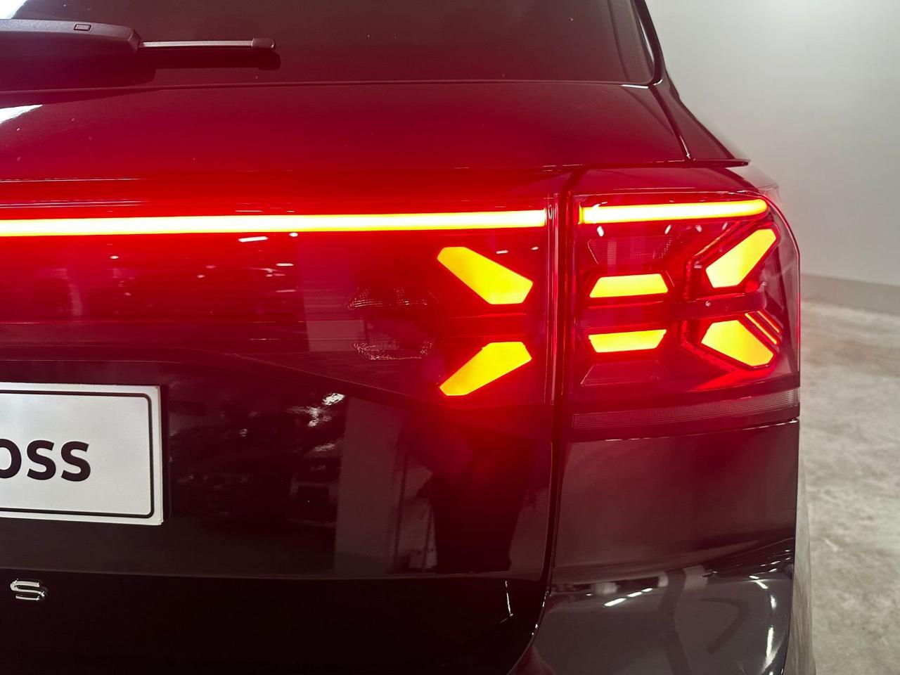Volkswagen Volkswagen T-Cross usata 19