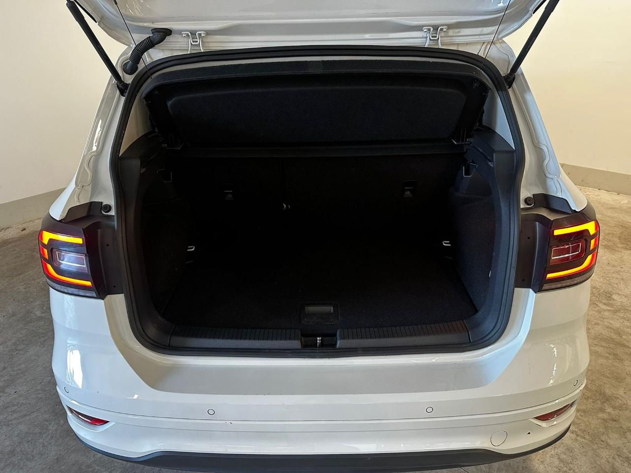 Volkswagen Volkswagen T-Cross usata, con alzacristalli elettrici