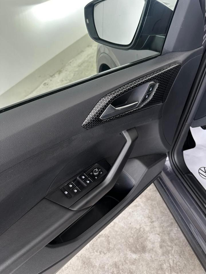 Volkswagen Volkswagen T-Cross usata, con cerchi in lega