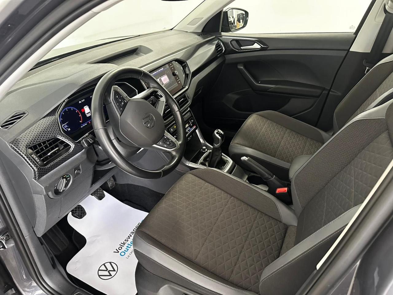 Volkswagen Volkswagen T-Cross usata, con chiusura centralizzata