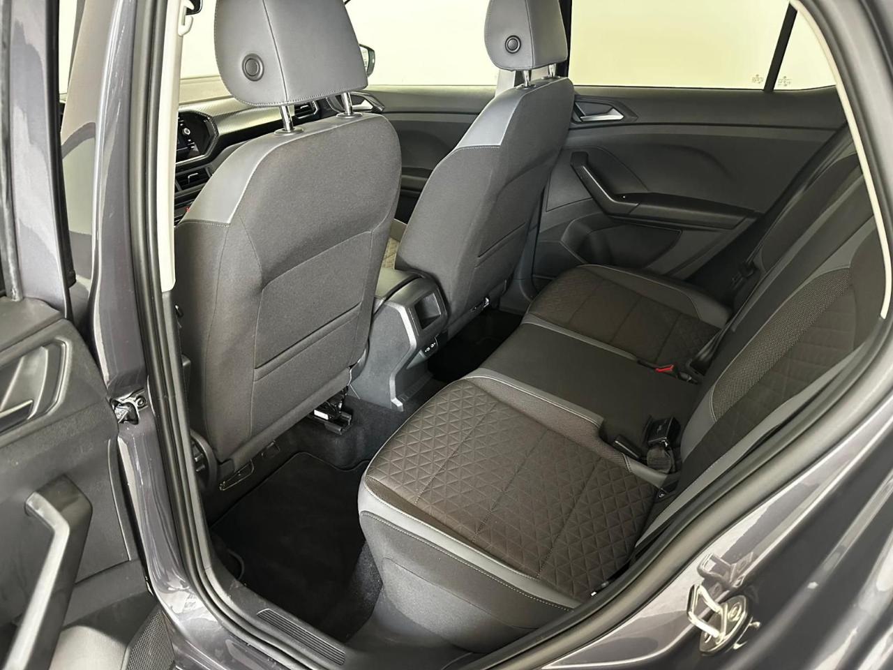 Volkswagen Volkswagen T-Cross usata, con climatizzatore