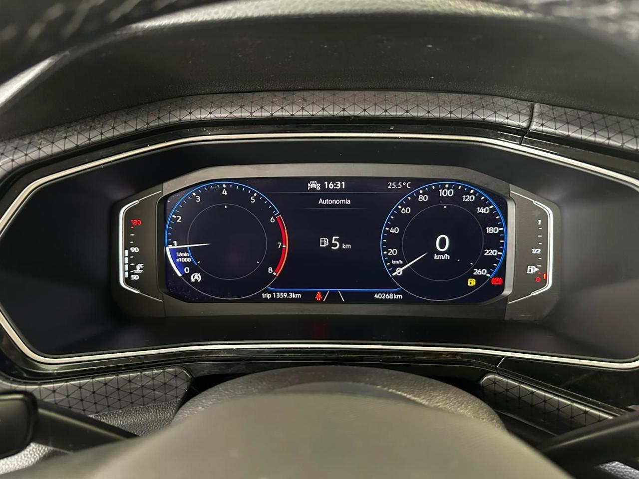 Volkswagen Volkswagen T-Cross usata, con cruise control