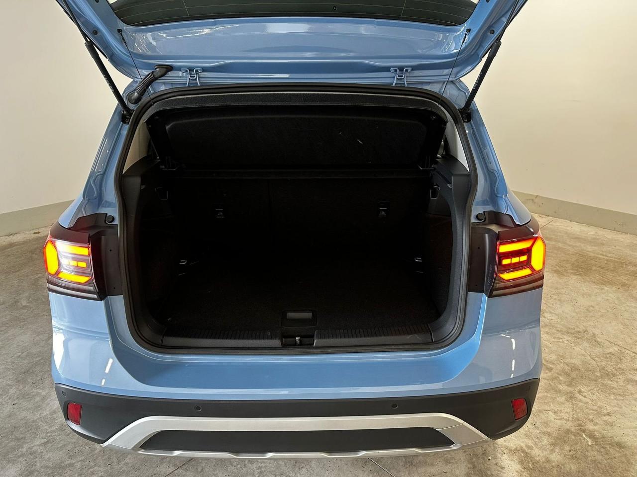 Volkswagen Volkswagen T-Cross usata 14