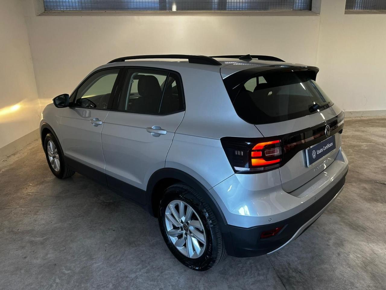 Volkswagen Volkswagen T-Cross usata 11