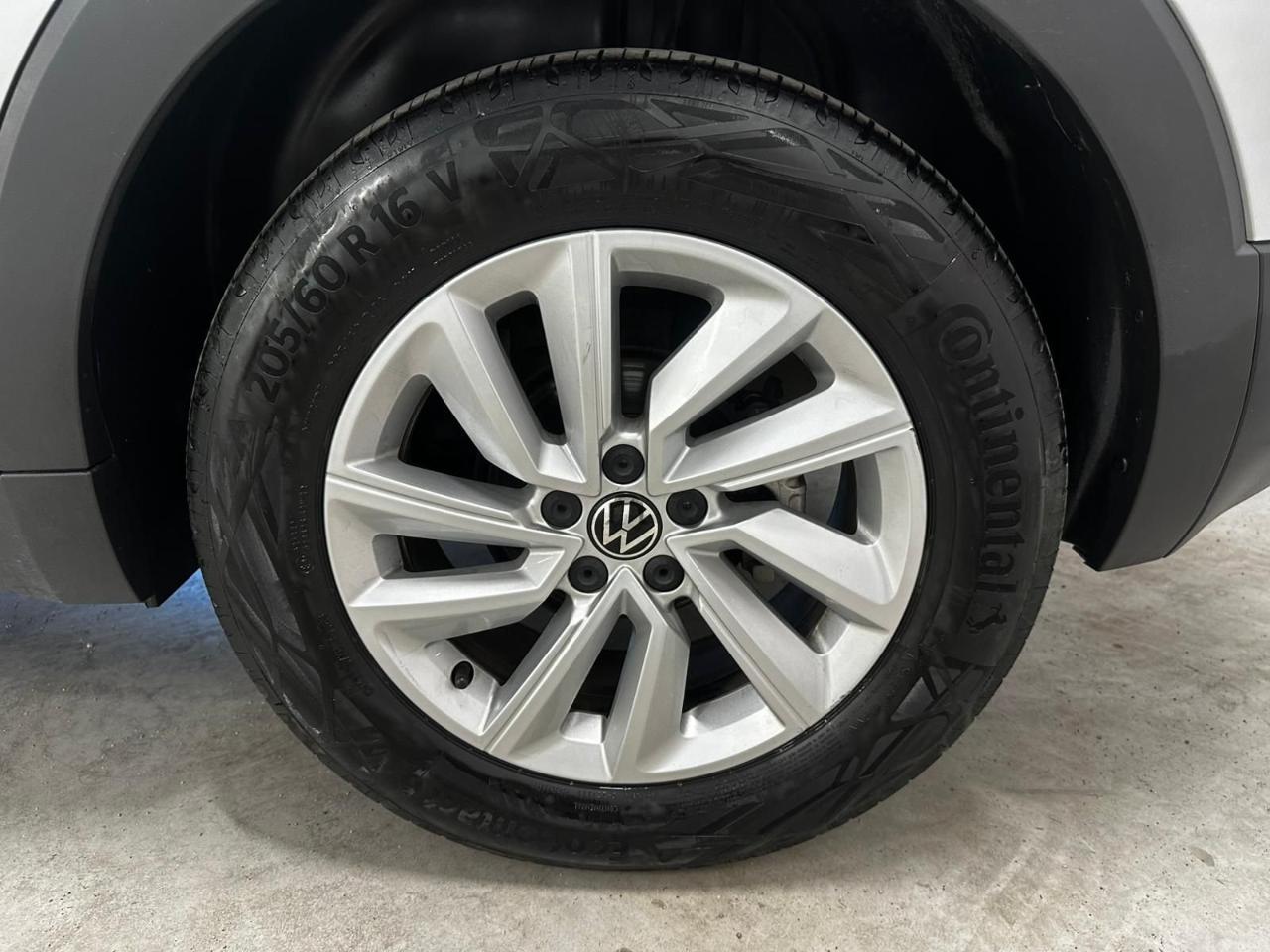 Volkswagen Volkswagen T-Cross usata 15