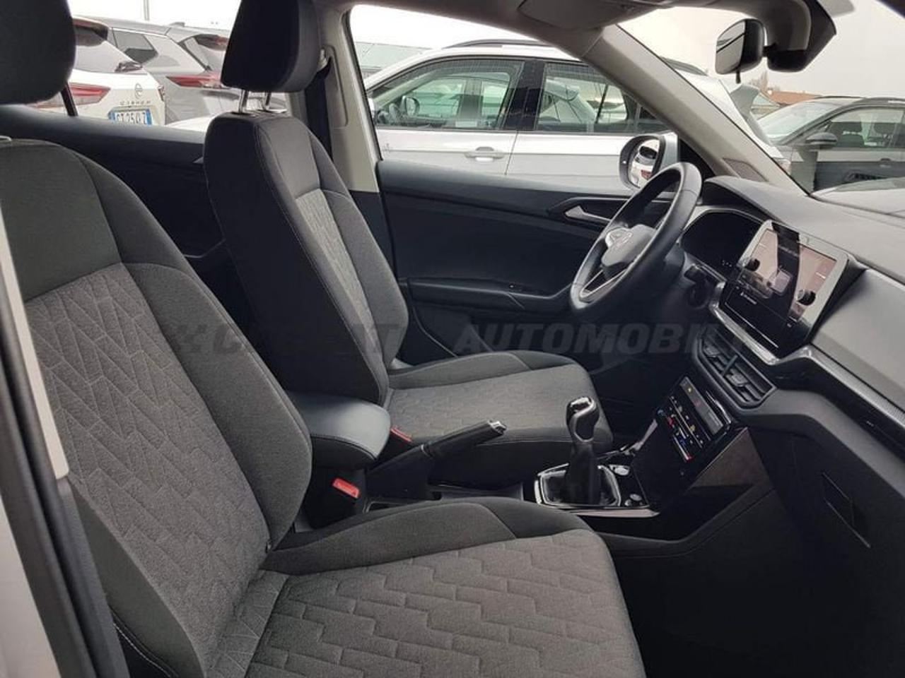 Volkswagen Volkswagen T-Cross usata 17