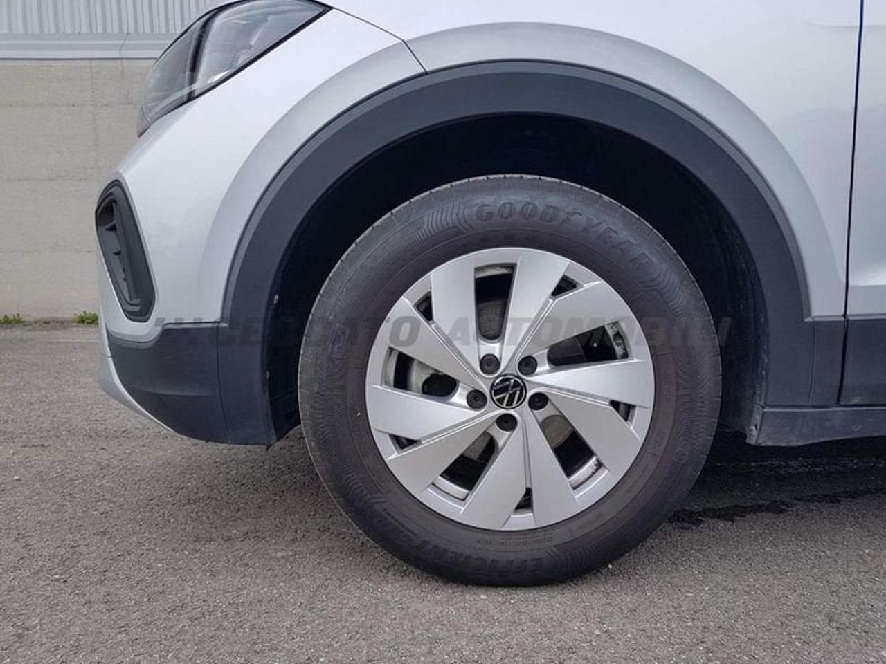 Volkswagen Volkswagen T-Cross usata 21