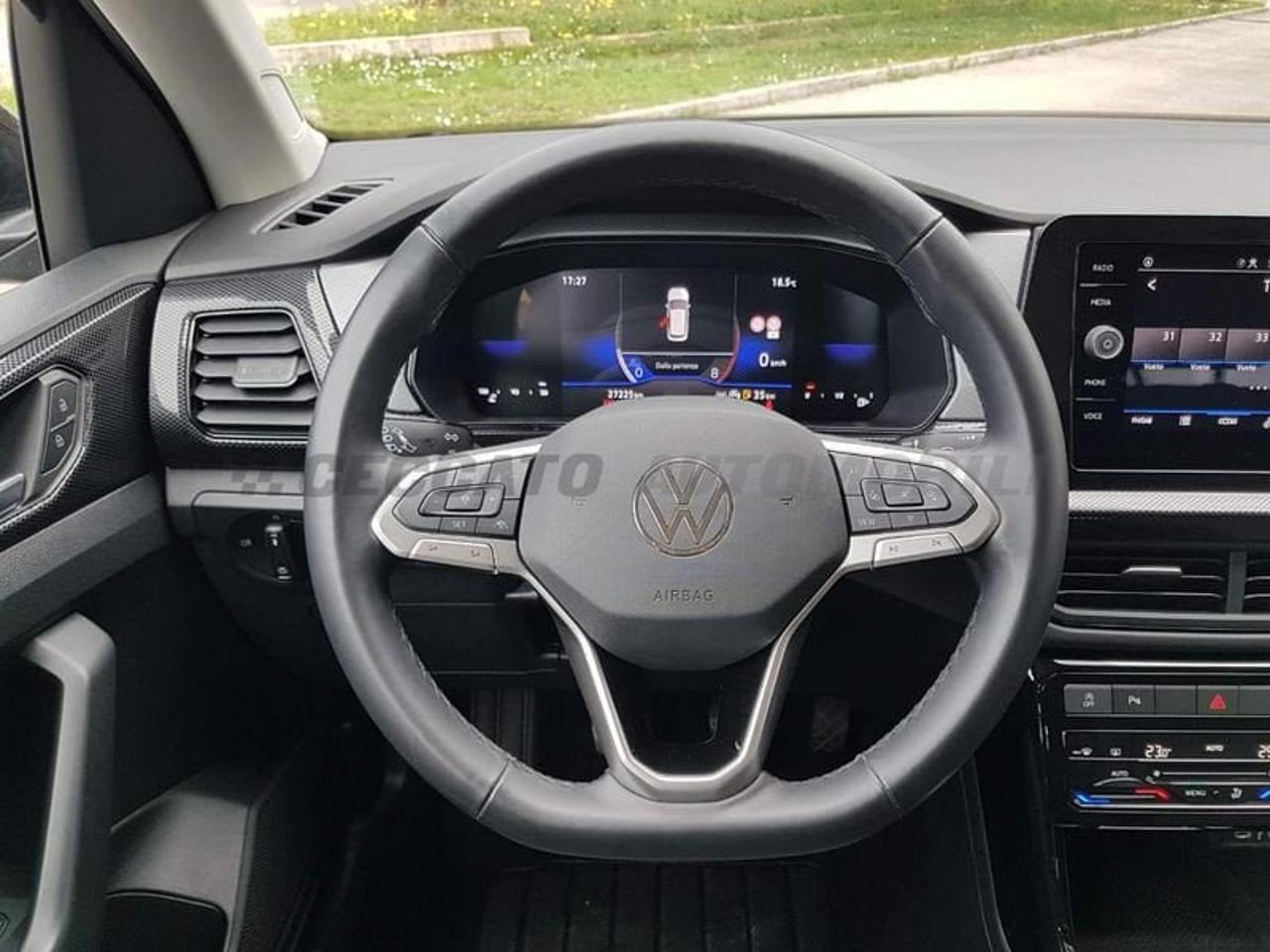 Volkswagen Volkswagen T-Cross usata 14