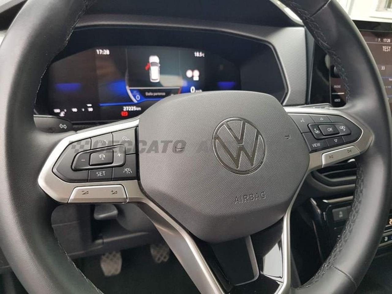 Volkswagen Volkswagen T-Cross usata 16