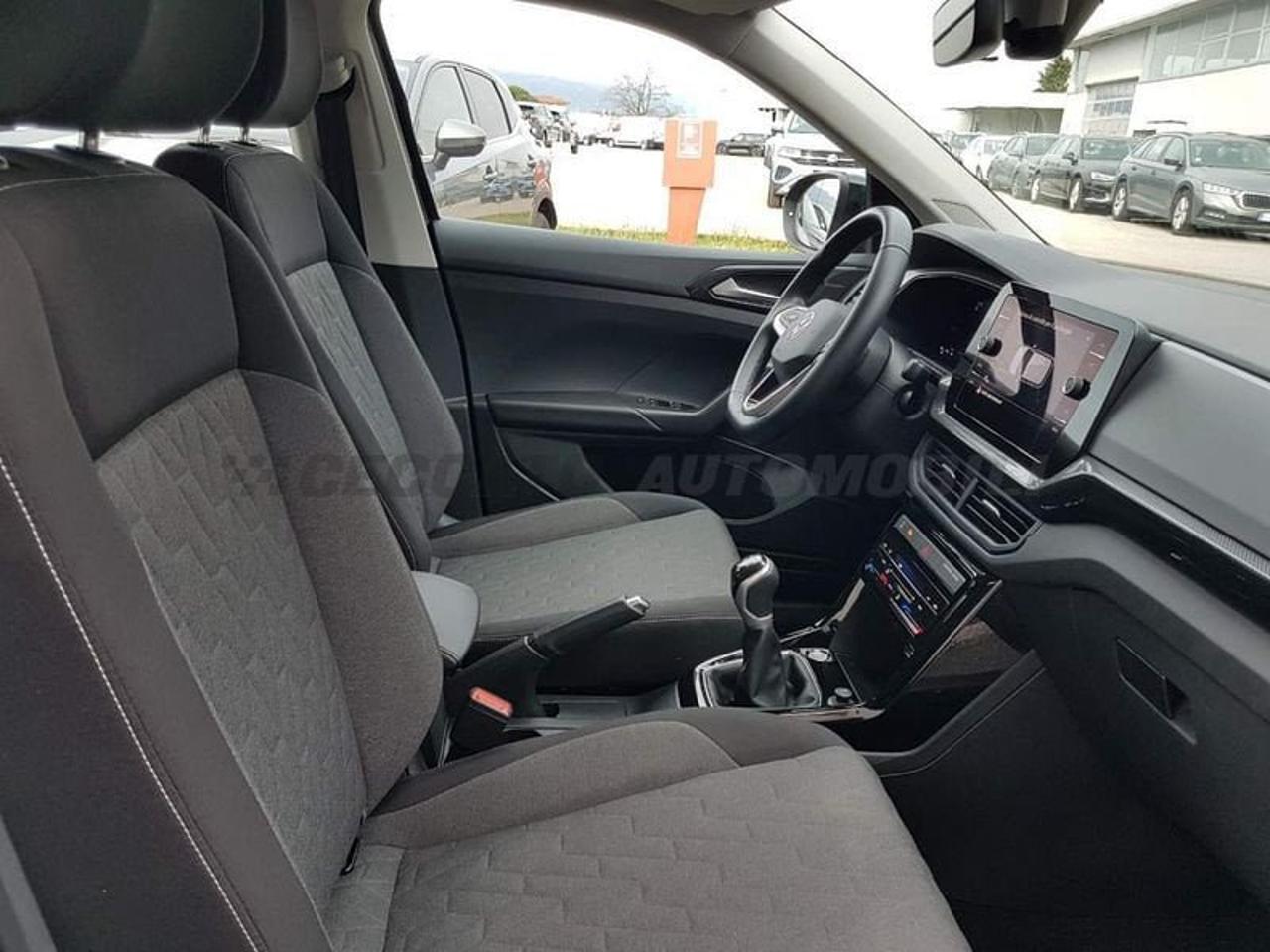 Volkswagen Volkswagen T-Cross usata 17