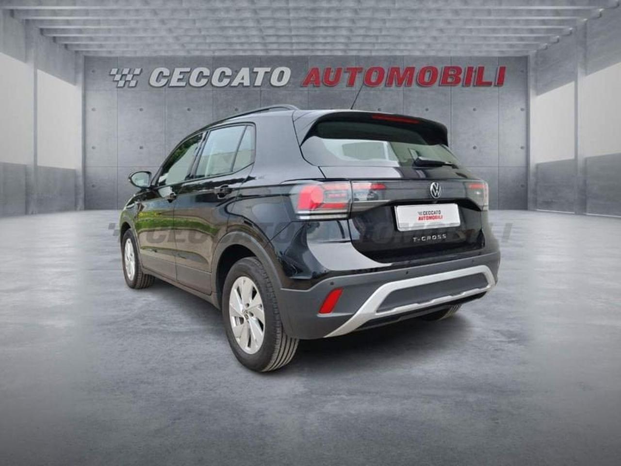 Volkswagen Volkswagen T-Cross usata 18