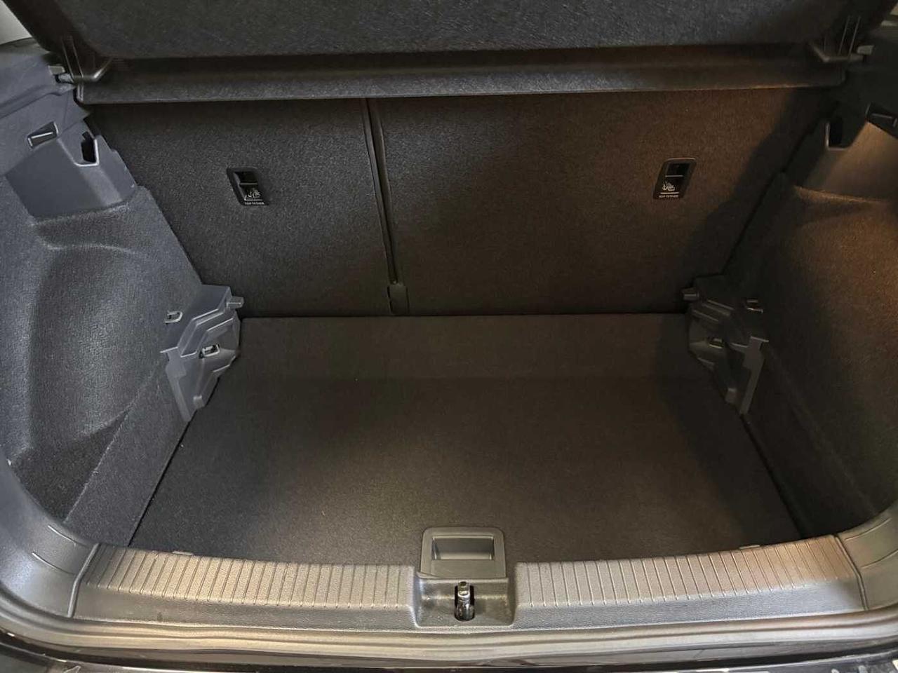 Volkswagen Volkswagen T-Cross usata, con assistente di corsia